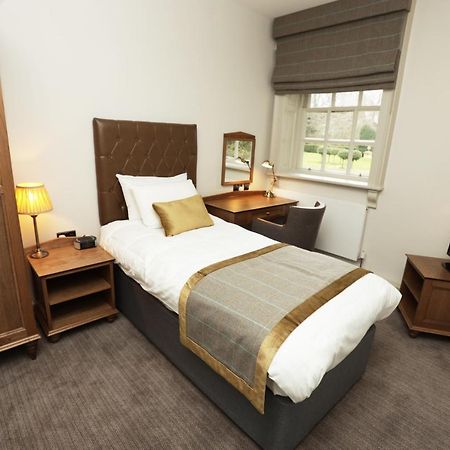 ชิคเฮลีย์ ฮอลล์ Hotel Chicheley ภายนอก รูปภาพ
