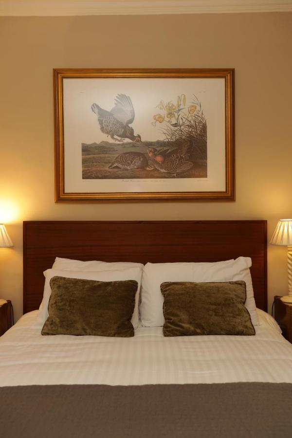 ชิคเฮลีย์ ฮอลล์ Hotel Chicheley ภายนอก รูปภาพ