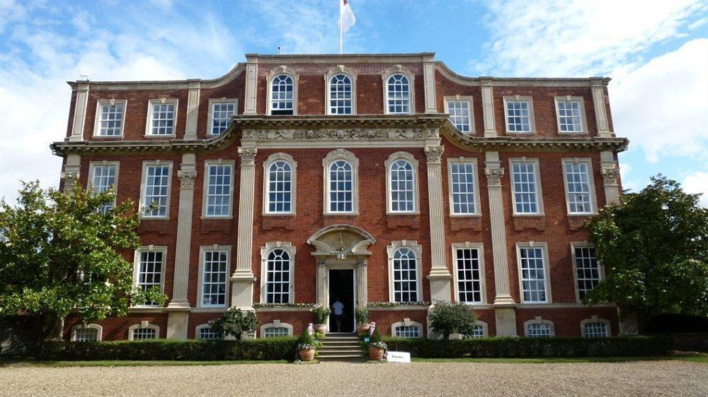 ชิคเฮลีย์ ฮอลล์ Hotel Chicheley ภายนอก รูปภาพ